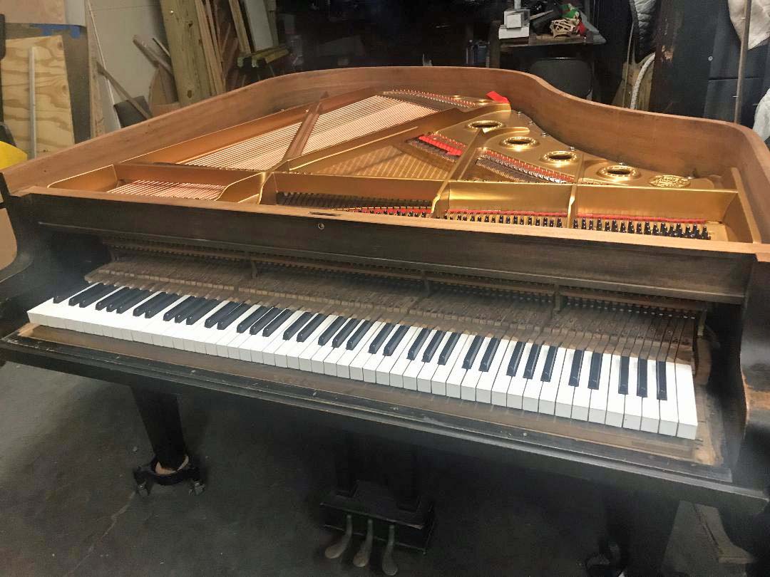 Hi guys sharing my newest Vintage find Cabas Piano ❤️ I have